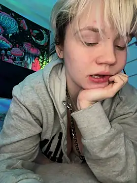 Cutiepiespanks's live cam