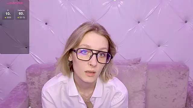 akiro_kim7 - Akiro_Kim7's free webcam - UK Sex Cams