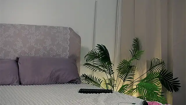 yourelizabethh (F young) - HARD SLAP ASS + DOGGY