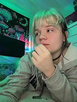 Cutiepiespanks live cam profile