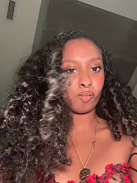 Your_Paris live cam profile