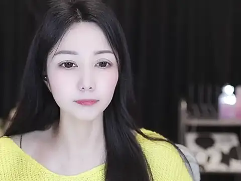 Nuyoah-77 live sex cam