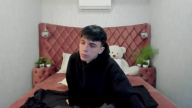 ClarkBev live sex cam