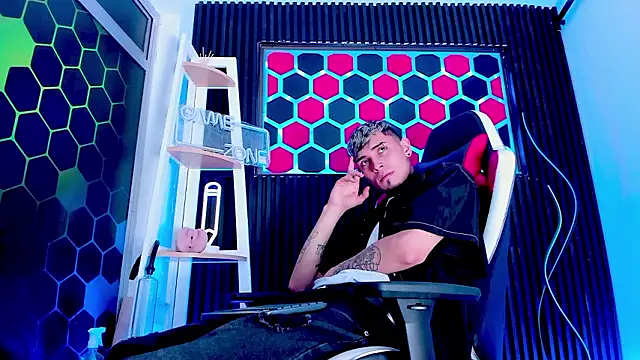 max_hader_ (M young) - my warm milk 🥵💪🍆