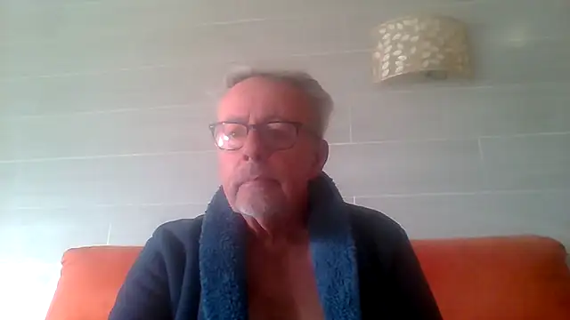 tuggy59 (M grandpa) - cum with me masurbador