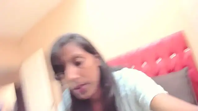 INDIANCREAM4U live sex cam