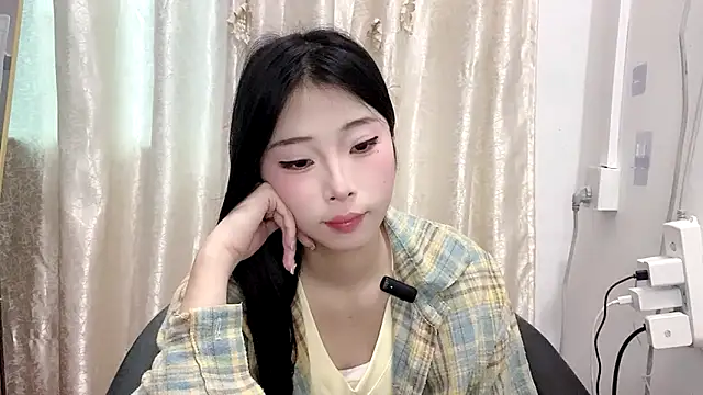 yiyibaby2026 live sex cam
