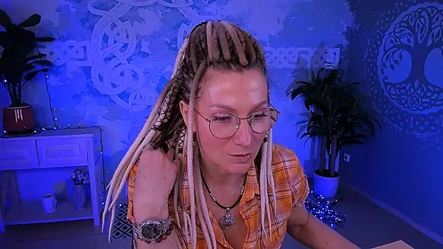 umaspace - UmaSpace's free webcam - UK Sex Cams