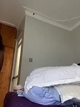 dellah27 - Dellah27's free webcam - UK Sex Cams