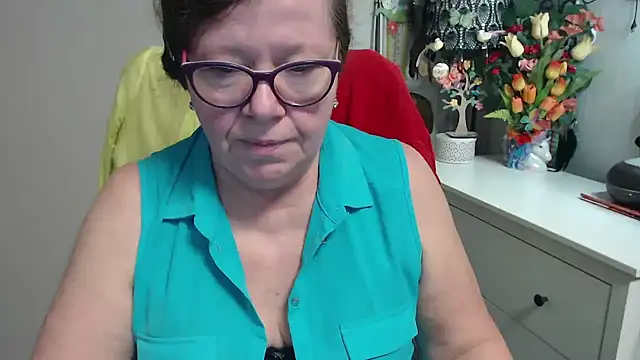 Adelewildx live sex cam