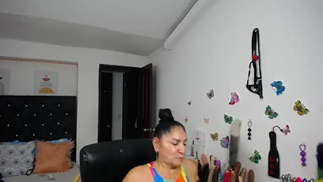 mature_bigboobs10 - Mature_bigboobs10's free webcam - UK Sex Cams