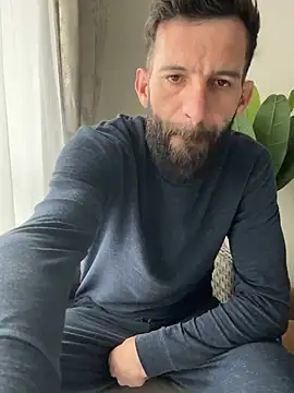 michel_huge (Ask my age) - Risky naked outside