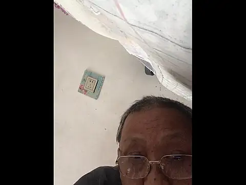 yaocaobi8 (M mature) - 想看更刺激的表演，加入私秀吧！