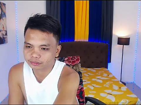 ianhardfucker (M young) - LETS CUM IN MY ROOM