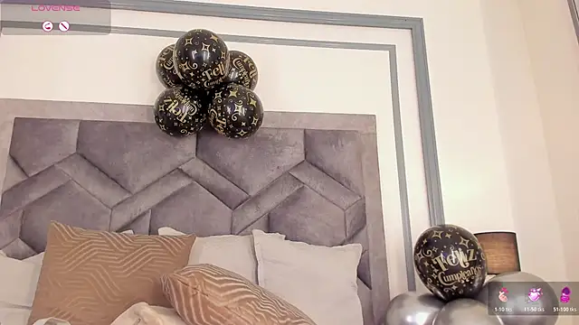 tahliamoreau (F young) - Shake my oily boobs on you