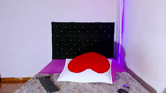 valen_colombian69 webcam