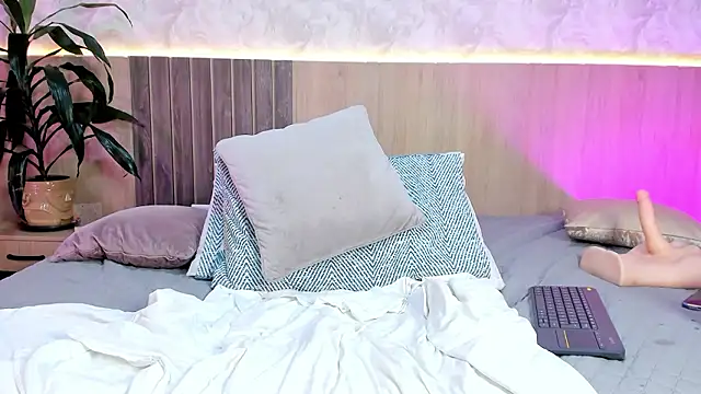 _samantagomez - _SamantaGomez's free webcam - UK Sex Cams