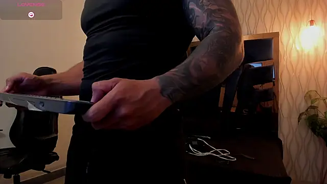 brad_summer - Brad_Summer's free webcam - UK Sex Cams