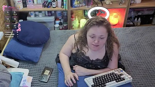 mininatalie - MiniNatalie's free webcam - UK Sex Cams