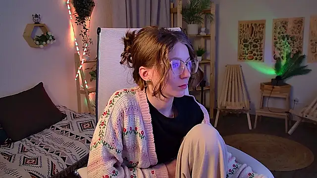 ellifrankenweenie - ElliFrankenweenie's free webcam - UK Sex Cams