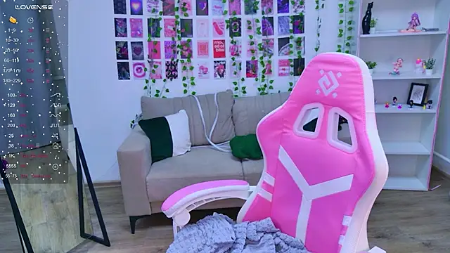 juliehil - JulieHiL's free webcam - UK Sex Cams