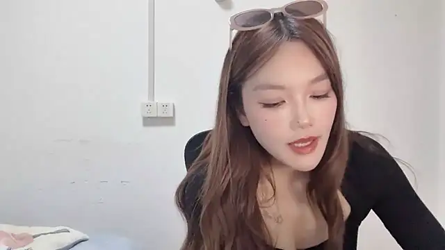 美女leilei998在线直播