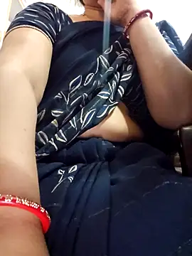 indianhotwife639 - Indianhotwife639's free webcam - UK Sex Cams