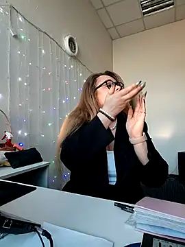 juicy_peachlux (F young) - Make me wet for a lessons