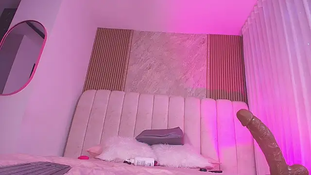 emyli_sw_ (F young) - big ton of squirt ☔