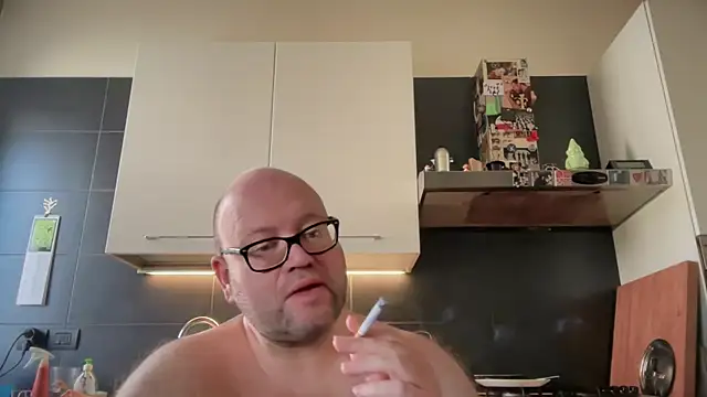 theitalianbear (Ask my age) - CUM AT GOAL OR IN PVT SHOW