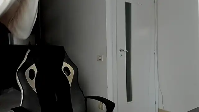 ElijahThorne live sex cam