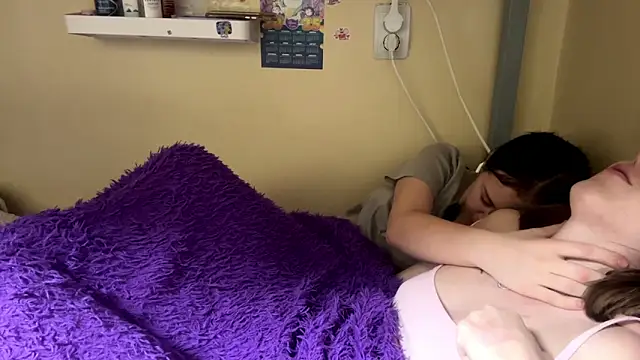 AquilineOrites live sex cam