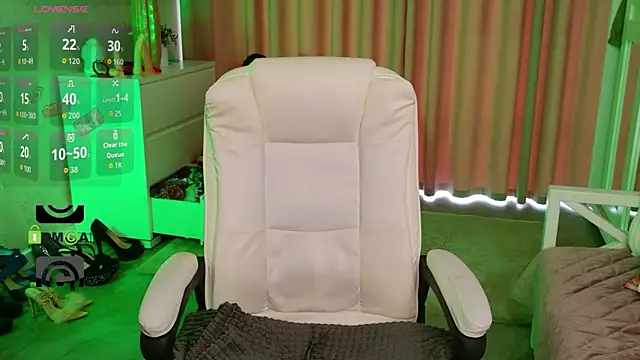 KellyKleine live sex cam