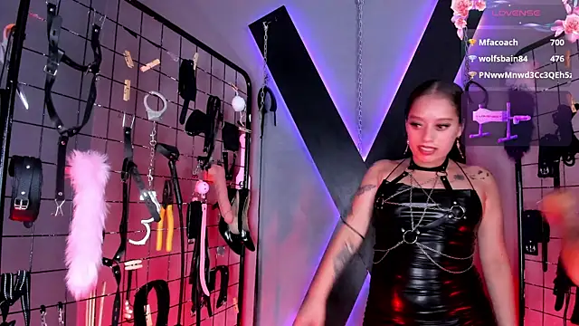 Cinthia_Iris_BDSM webcam