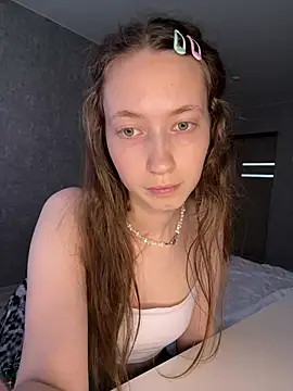 holy_poly - Holy_Poly's free webcam - UK Sex Cams