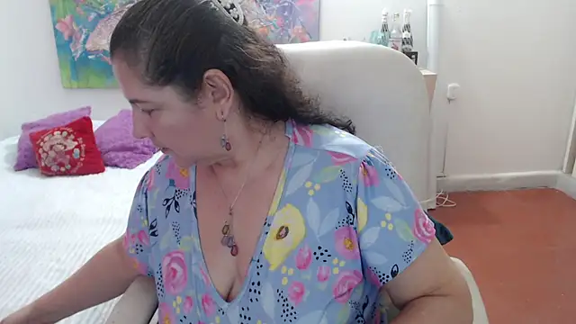 leonela_69 live sex cam