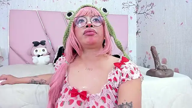 safiroagataaa - SafiroAgataaa's free webcam - UK Sex Cams