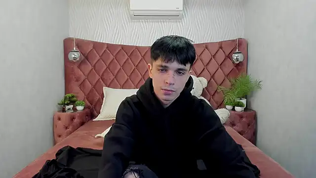 clarkbev - ClarkBev's free webcam - UK Sex Cams