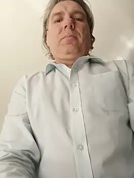 saysomething3 (Ask my age) - Hard cock , maybe suck me?