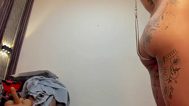 selene_red_ - Selene_red_'s free webcam - UK Sex Cams