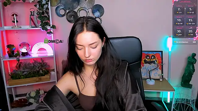 miki-niki - Miki-niki's free webcam - UK Sex Cams