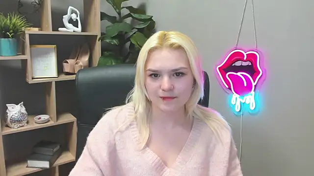 sweetlilyxo - SweetLilyxo's free webcam - UK Sex Cams