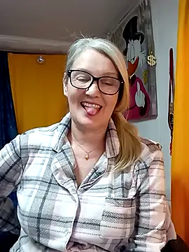 irinamaux live sex cam