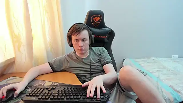 iliaskrislove - Iliaskrislove's free webcam - UK Sex Cams