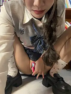 Fire-18 live sex cam