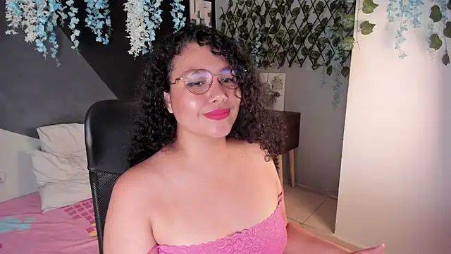 alixon_fiore5 - Alixon_fiore5's free webcam - UK Sex Cams