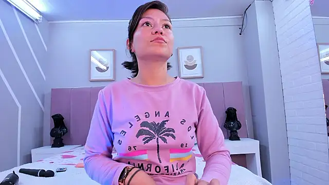 NatyBliss_gh live sex cam