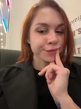 RosieSecret Live Webcam on Stripchat