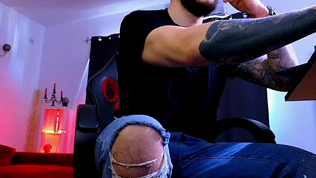 mightyaaron66 (M young) - 𖤐🔥 parTy Time ,House parTy  !  💨𖤐