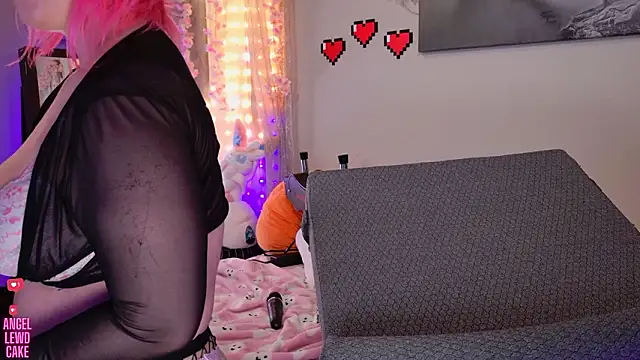 Angel-Lewd-Cake webcam